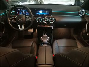 Mercedes CLA 200 Shooting Brake  - Foto 2