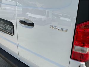 Mercedes Vito 110CDI 75kW furgón Pro larga  - Foto 2