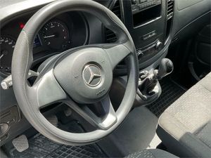 Mercedes Vito 110CDI 75kW furgón Pro larga  - Foto 2