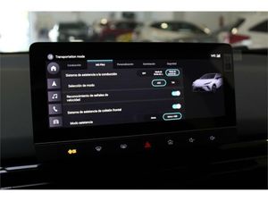 MG MG4 64kWh Luxury  - Foto 2