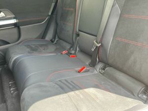 Mercedes Clase GLB 200 d 4MATIC  - Foto 2