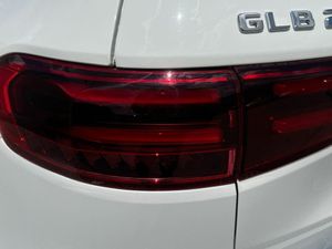 Mercedes Clase GLB 200 d 4MATIC  - Foto 2