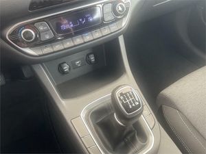 Hyundai i30 1.5 DPI Klass SLX  - Foto 2