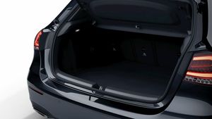 Mercedes Clase A 180 AMG Line (EURO 6d)  - Foto 2