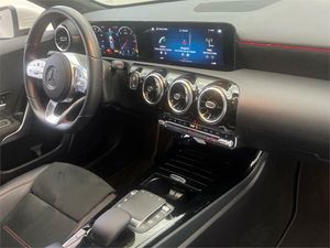 Mercedes Clase A 200 d AMG Line (EURO 6d)  - Foto 2
