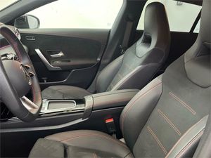 Mercedes CLA 200 d Shooting Brake  - Foto 2