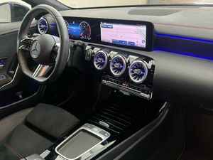 Mercedes CLA 200 d Shooting Brake  - Foto 2