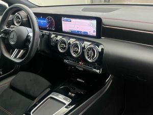 Mercedes CLA 200 d Shooting Brake  - Foto 2