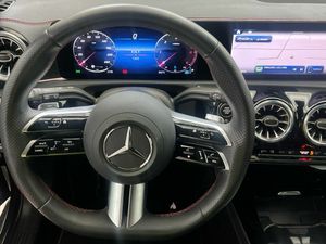 Mercedes CLA 200 d Shooting Brake  - Foto 2