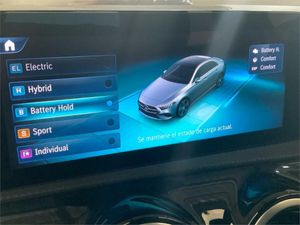 Mercedes Clase A 250 e Sedán  - Foto 2