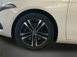 Mercedes Clase A 250 e Sedán  - Foto 2