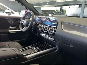 Mercedes GLA 200 D  - Foto 2