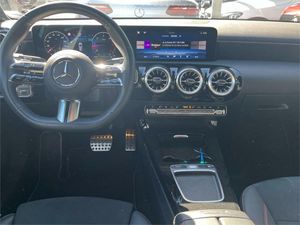 Mercedes Clase A 180 d AMG Line (EURO 6d)  - Foto 2