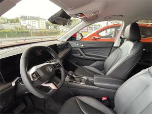 MG eHS 1.5T PHEV Luxury  - Foto 2