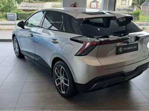 MG MG4 64kWh Luxury  - Foto 2