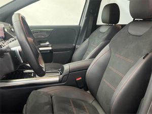 Mercedes GLA 200 d  - Foto 2
