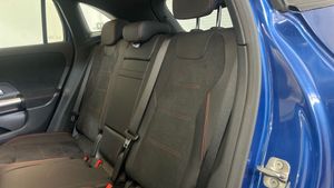 Mercedes GLA 200 d  - Foto 2