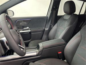 Mercedes GLA 200 d  - Foto 2