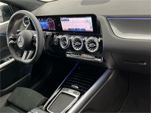 Mercedes GLA 200 d  - Foto 2