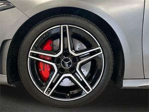 Mercedes Clase A Mercedes-AMG A 35 4MATIC+  - Foto 2