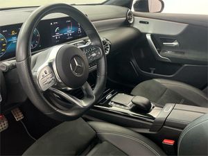 Mercedes Clase A 180 d AMG Line (EURO 6d)  - Foto 2