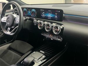 Mercedes Clase A 180 d AMG Line (EURO 6d)  - Foto 2