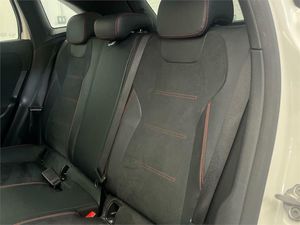 Mercedes GLA 200 d AMG Line (EURO 6d)  - Foto 2