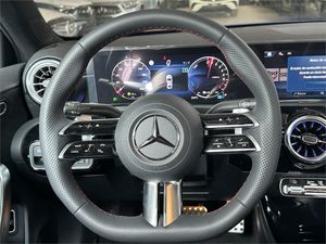 Mercedes Clase A 250 e con tecnología híbrida EQ Sedán  - Foto 2