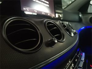Mercedes Clase E 220 BlueTEC Avantgarde Plus  - Foto 2