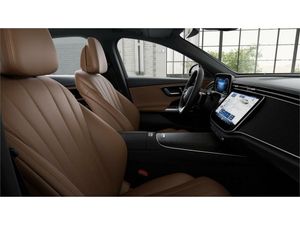 Mercedes Clase E 300 de 4MATIC con tecn. híb. EQ Estate  - Foto 2