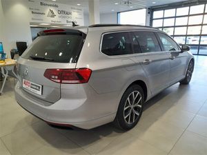Volkswagen Passat Variant Executive 2.0 TDI 110kW DSG  - Foto 2