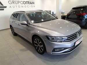 Volkswagen Passat Variant Executive 2.0 TDI 110kW DSG  - Foto 2