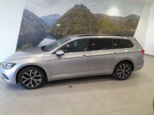 Volkswagen Passat Variant Executive 2.0 TDI 110kW DSG  - Foto 2