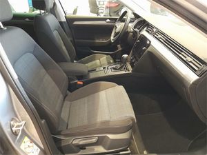 Volkswagen Passat Variant Executive 2.0 TDI 110kW DSG  - Foto 2