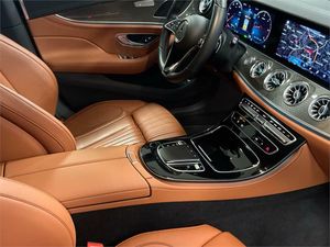 Mercedes Clase CLS 300 d 4MATIC  - Foto 2