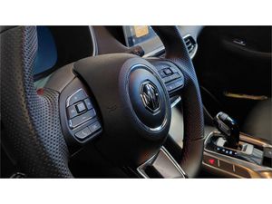 MG HS 1.5 Turbo GDI Comfort DCT  - Foto 2