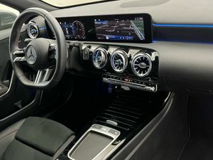 Mercedes Clase A 250 e Sedan  - Foto 2