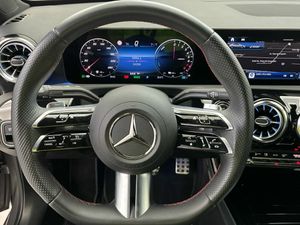 Mercedes Clase A 250 e Sedan  - Foto 2