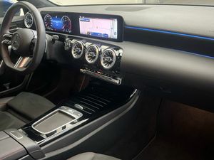 Mercedes Clase A 200 d Compacto  - Foto 2