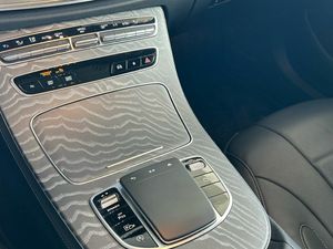 Mercedes Clase CLS 300 d 4MATIC  - Foto 2