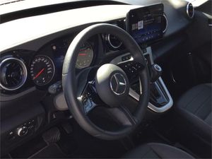 Mercedes Clase T 180 d  - Foto 2