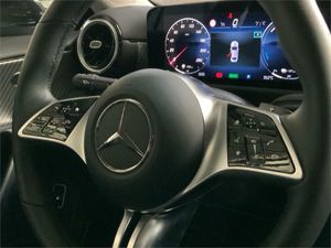 Mercedes Clase A 250 e Sedán  - Foto 2