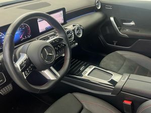 Mercedes Clase A 200 d Compacto  - Foto 2