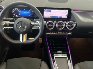 Mercedes GLA 200 d  - Foto 2