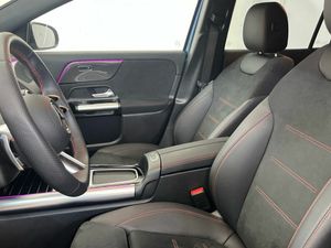 Mercedes GLA 200 d  - Foto 2