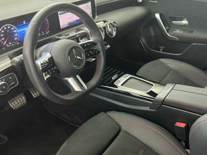 Mercedes Clase A 200 d Compacto  - Foto 2