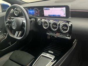Mercedes Clase A 200 d Compacto  - Foto 2