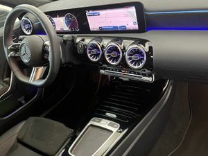 Mercedes Clase A 200 d Compacto  - Foto 2