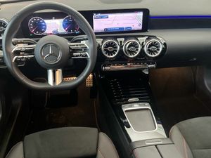Mercedes Clase A 200 d Compacto  - Foto 2
