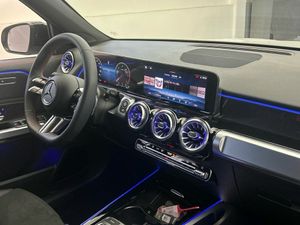 Mercedes Clase GLB 200 d 4MATIC  - Foto 2